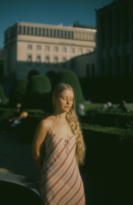 Alice Phoebe Lou - 'Pretender'