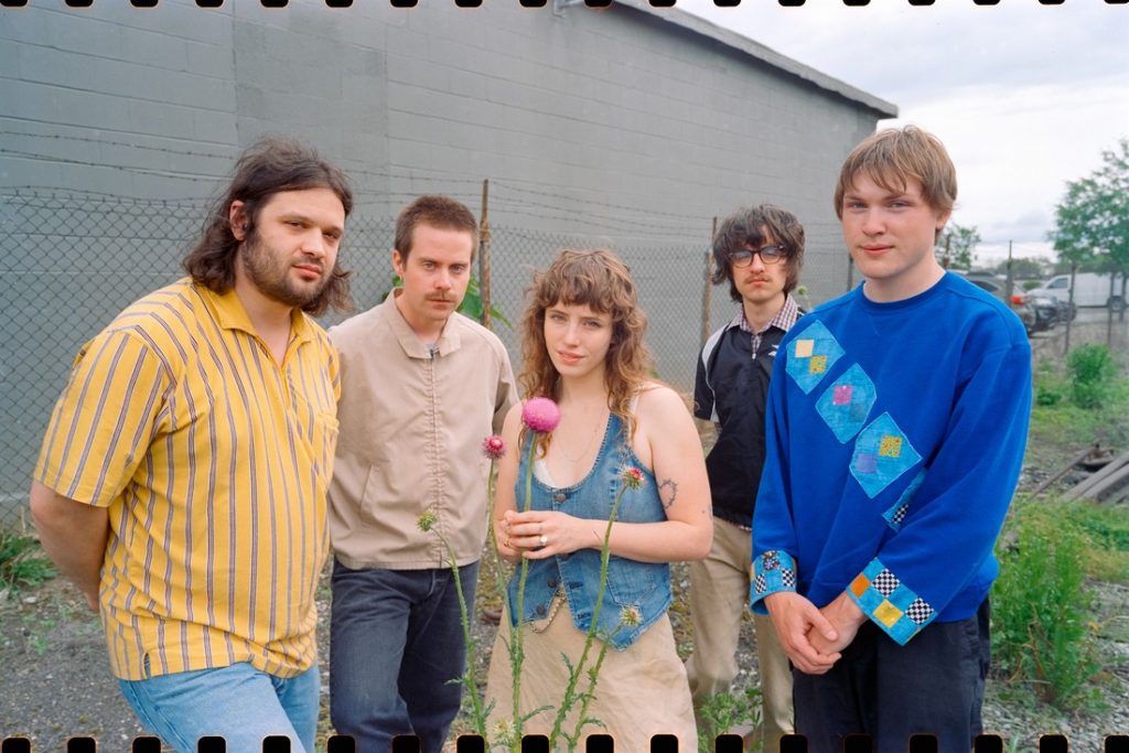 Good Flying Birds - 'Fall Away'