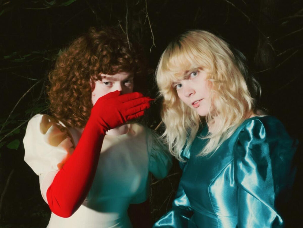 Girl Tones - 'Burnout'