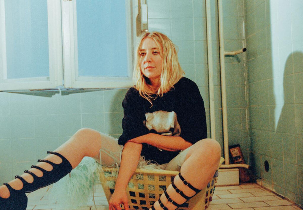 Austra - ‘Fallen Cloud’