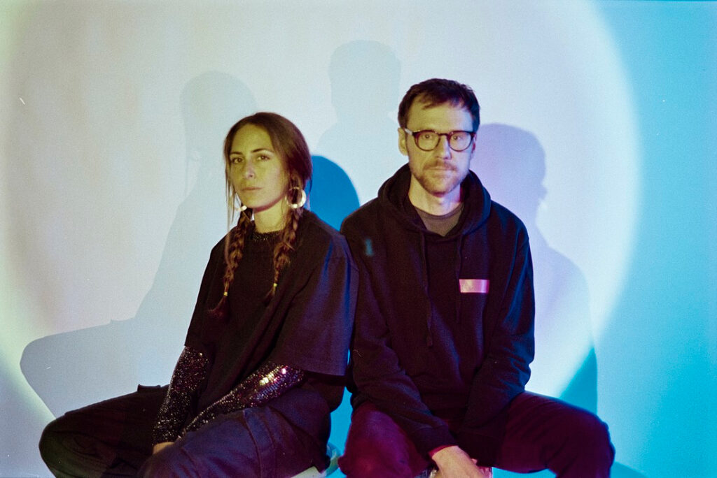 Pick a Piper - 'Histérica Histórica' featuring Mabe Fratti