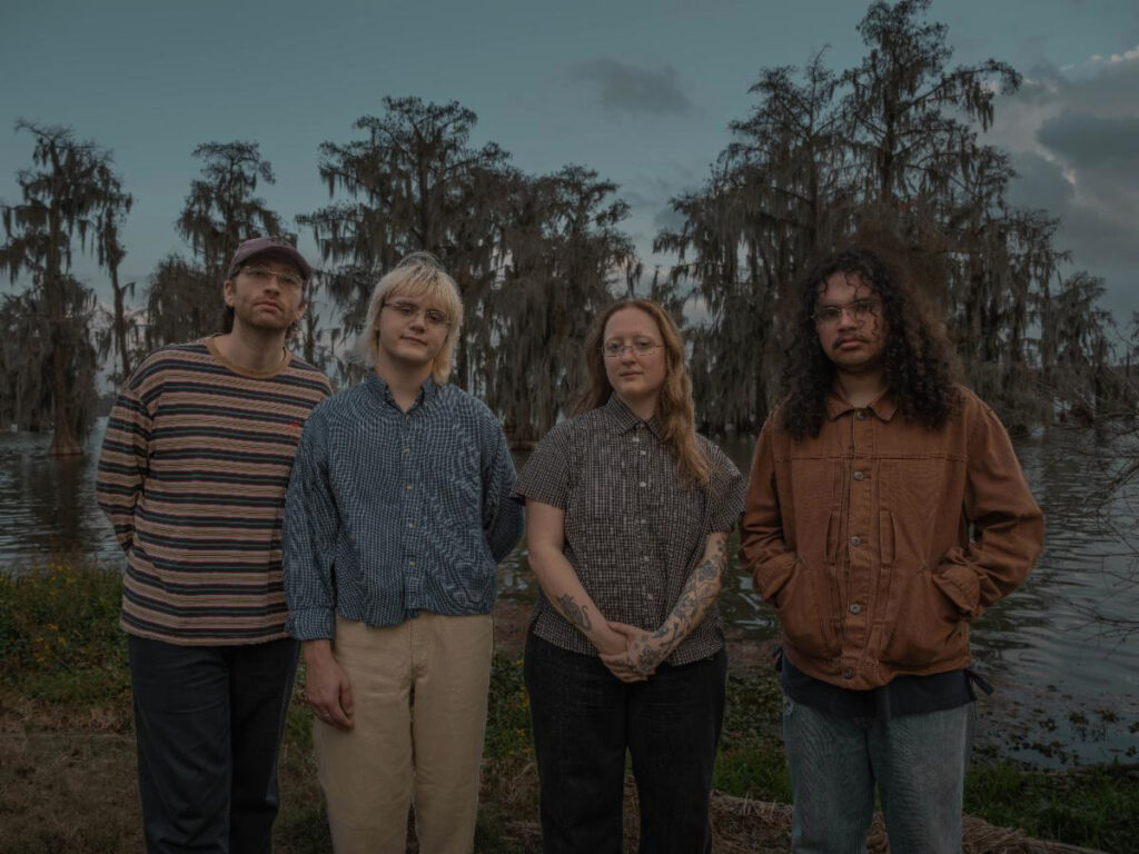 Cashier - 'The Weight'